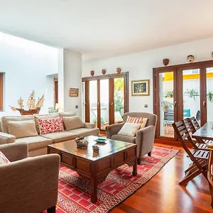 Genteel Puerta Real Holiday home Seville